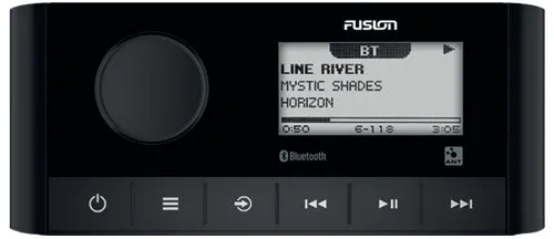 Fusion Marine Radio RA60 Leistung: 4Ausgänge x 45 W